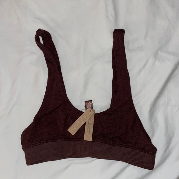BRAND NEW SKIMS BRAS - Picture 4 of 4